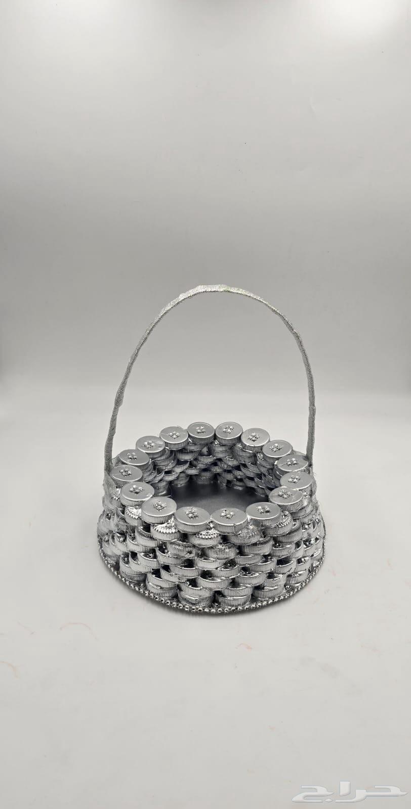 A touch of art64464775472001112