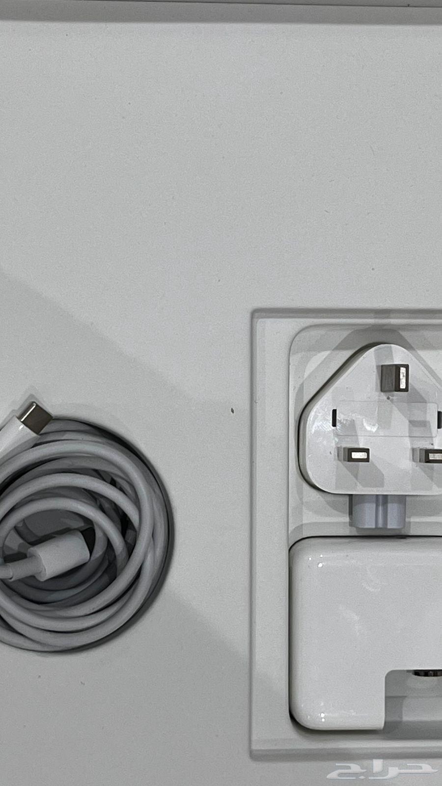 أبل ماك بوك اير للبيع استخدام بسيط64466418374531110