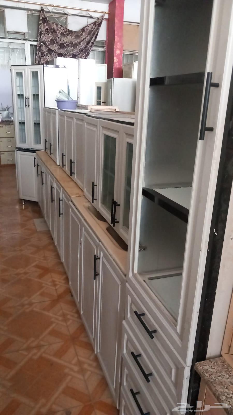 يوجد دولاب مطبخ للبيع64468357166851111