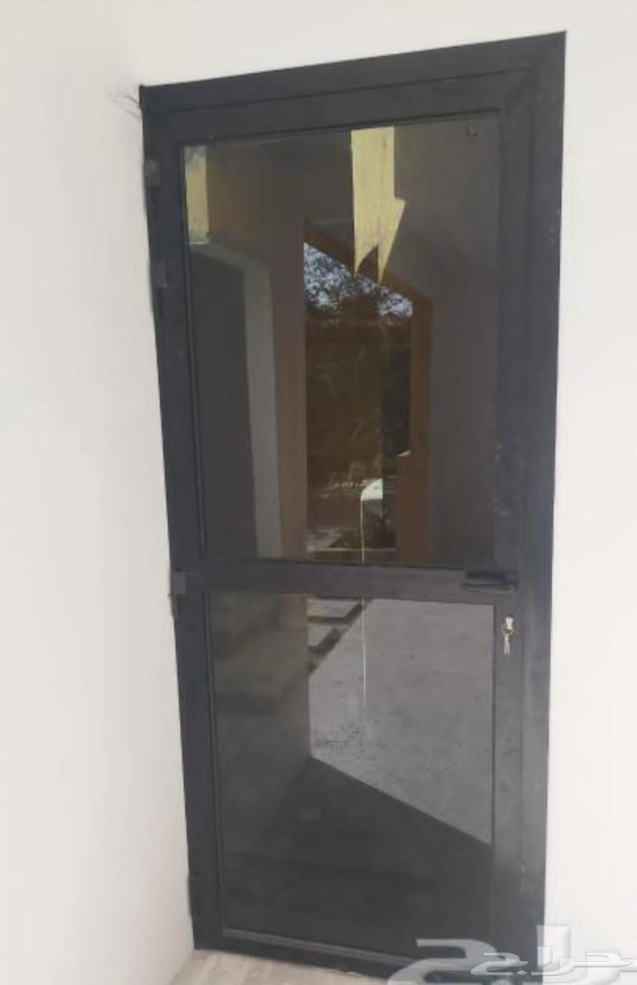 Scratch Glass64210554590978112