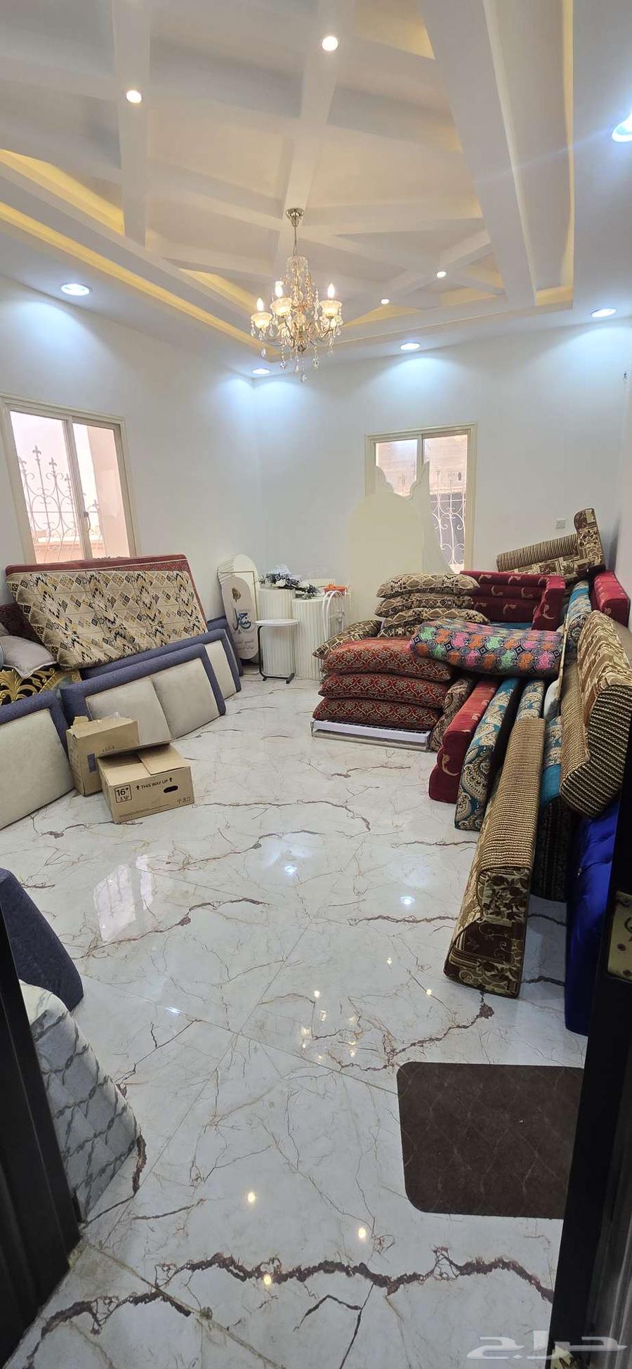 اثاث مستخدم بحاله جيده للبيع64467941215235110