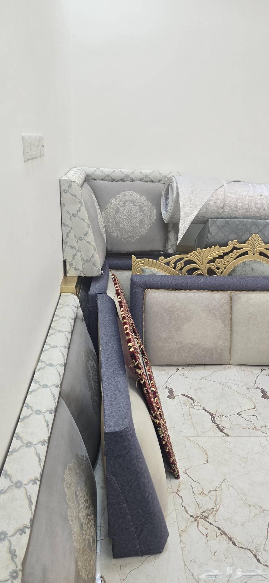 اثاث مستخدم بحاله جيده للبيع64467941215235111