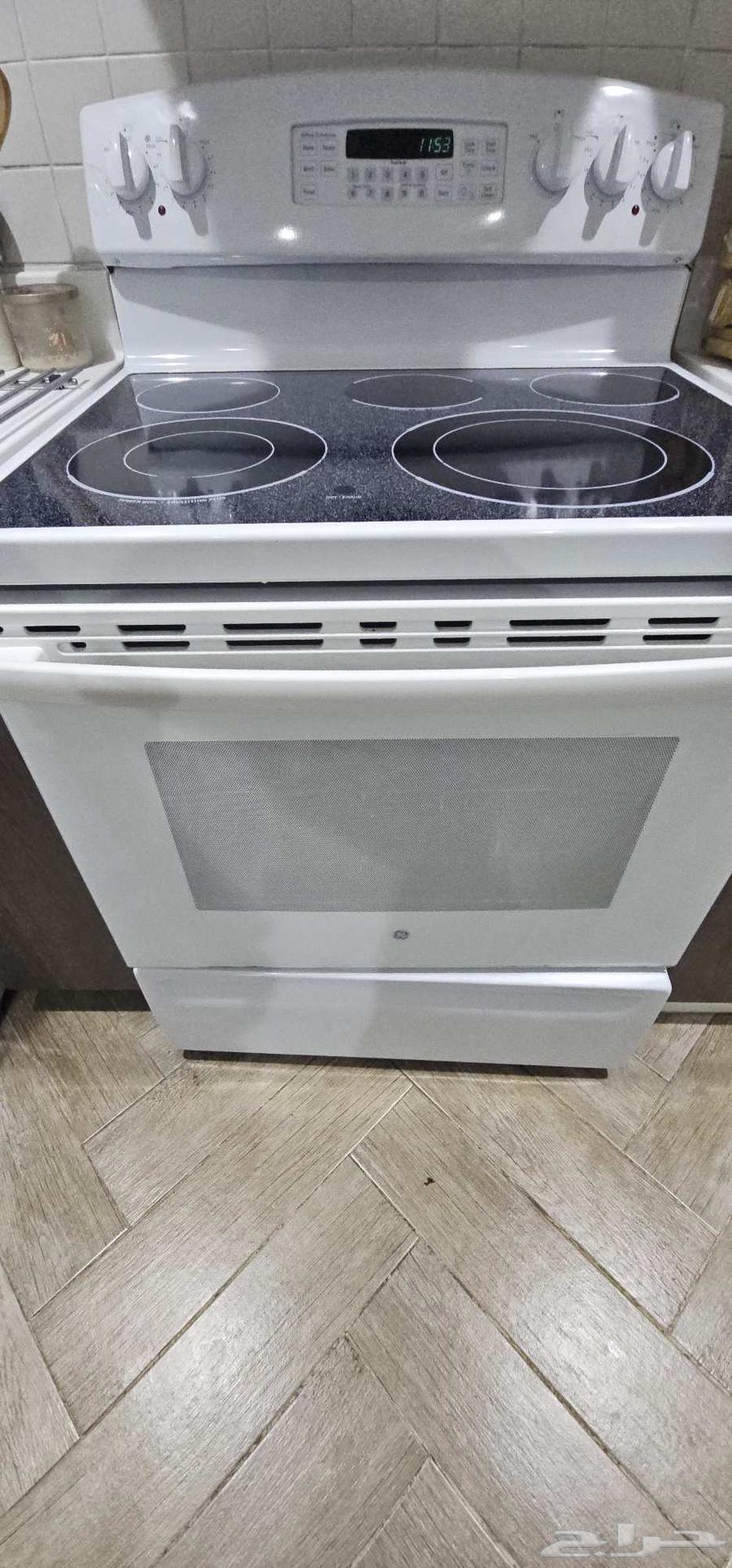 فرن كهربائي GE سيراميك 6 عيون   فرن سعة 680 لتر (نظيف)64466165013506112