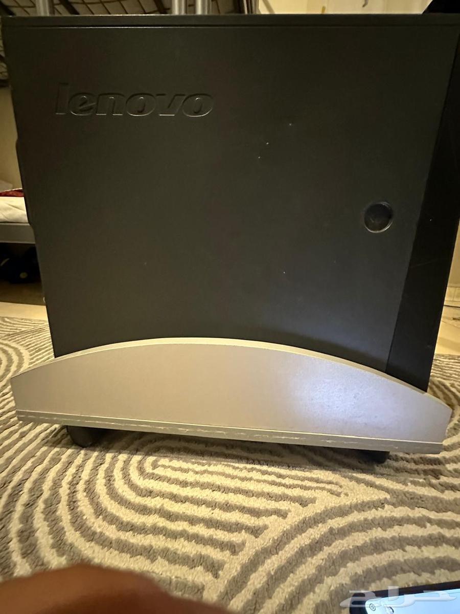 Lenovo PC Windows 7 with Lenovo mouse and JeDEL keyboard with DELL monitor64469348784003112