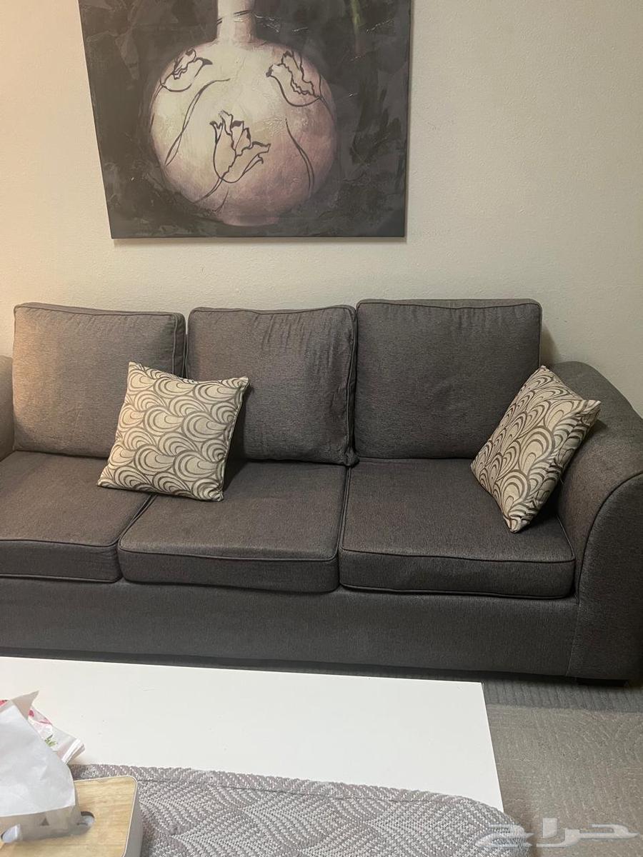 كنب ممتاز وجميل لا يوجد أي كسور الكنب نظيف جدا64467383317634110