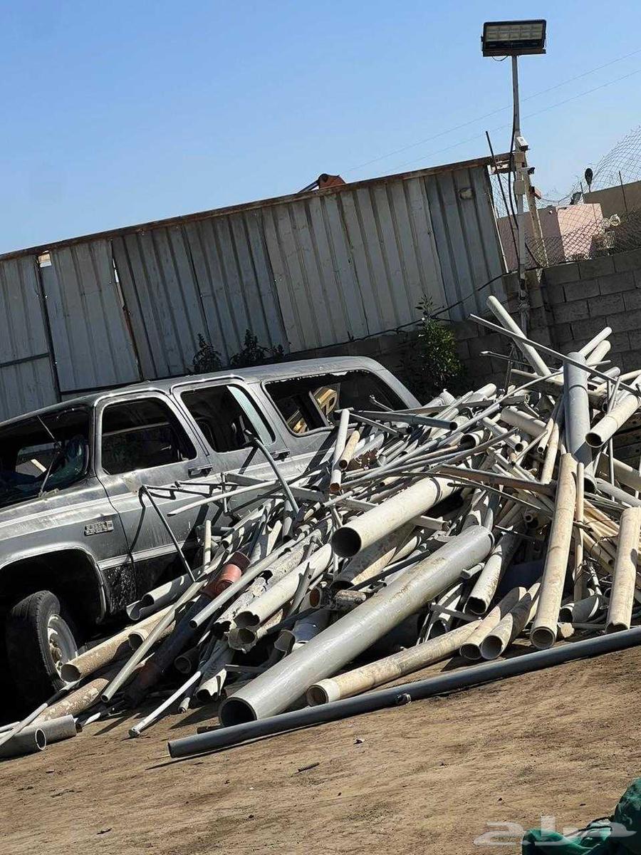 نقوم بهدم المباني وشراء الحديد64397506160259111