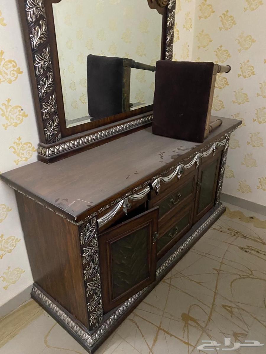 أثاث للبيع كله بحالة ممتازة64465197987585114