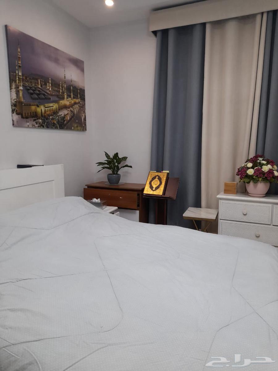 للبيع غرفة نوم كاملة بحالة ممتازة64470924784771113