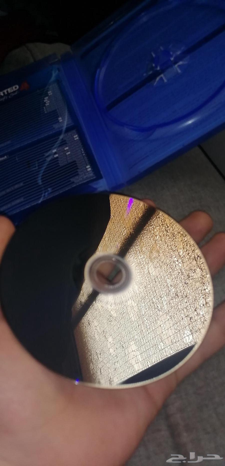 Uncharted 4 PS4 game disc, very clean, no scratches, priced at 100 SAR negotiable64465871263107112