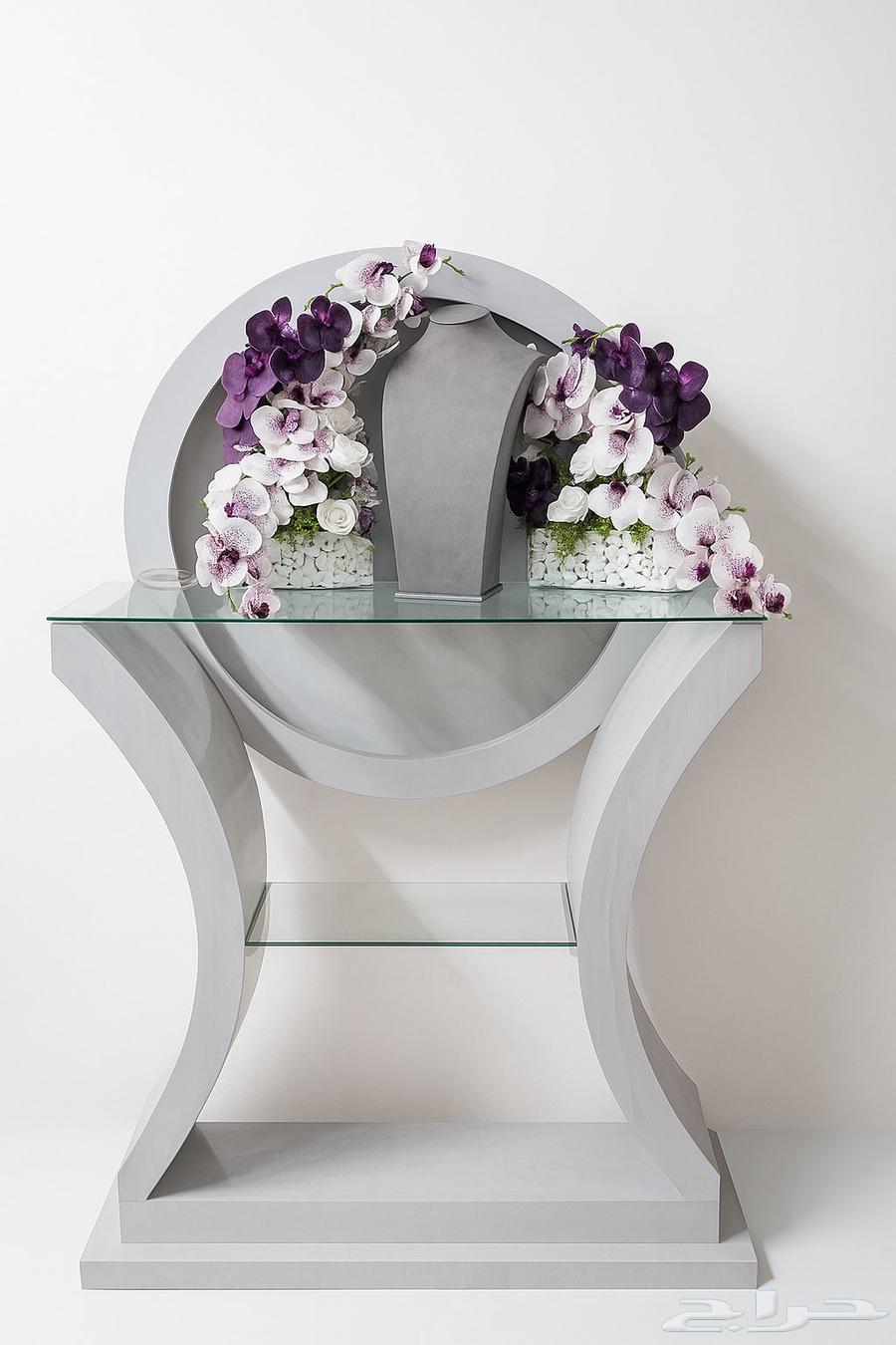 Marble Queen Stand (Queen) with Lighting and Flowers and Set Stand64473317955841110