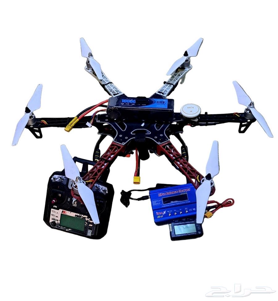 Six-rotor aircraft for falcon training64475847648899110