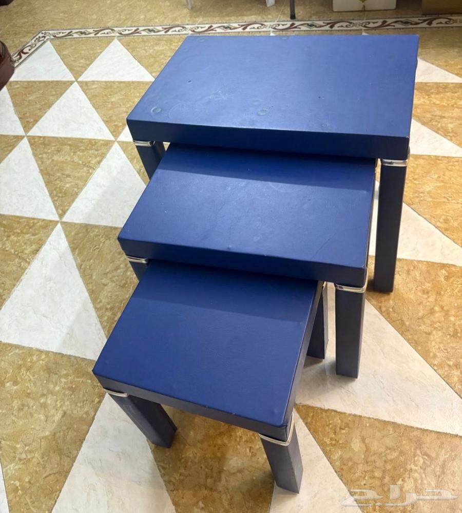 Sofas and tables64473949628545114