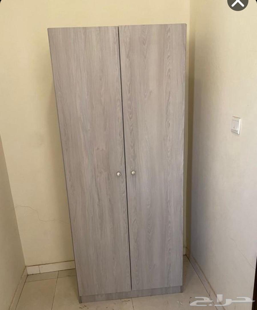 يتوفر لدينا سرايرنفر ونفرين ونفر ونص وسرر حديد ودواليب ومرتب64477240700545114