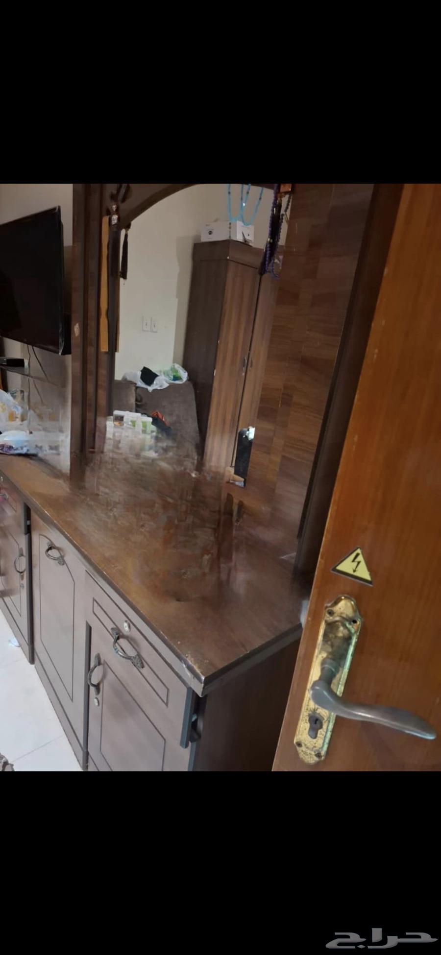 غرفة نوم متينة ونضيفة دون المرتبة 700 ريال64477185668866112