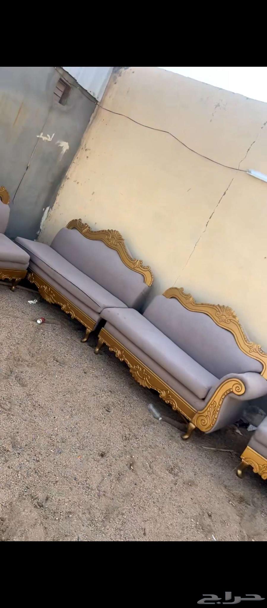 كنب شبه جديد لايوجد به أي عيوب مكون من عشره قطع64478443664257110