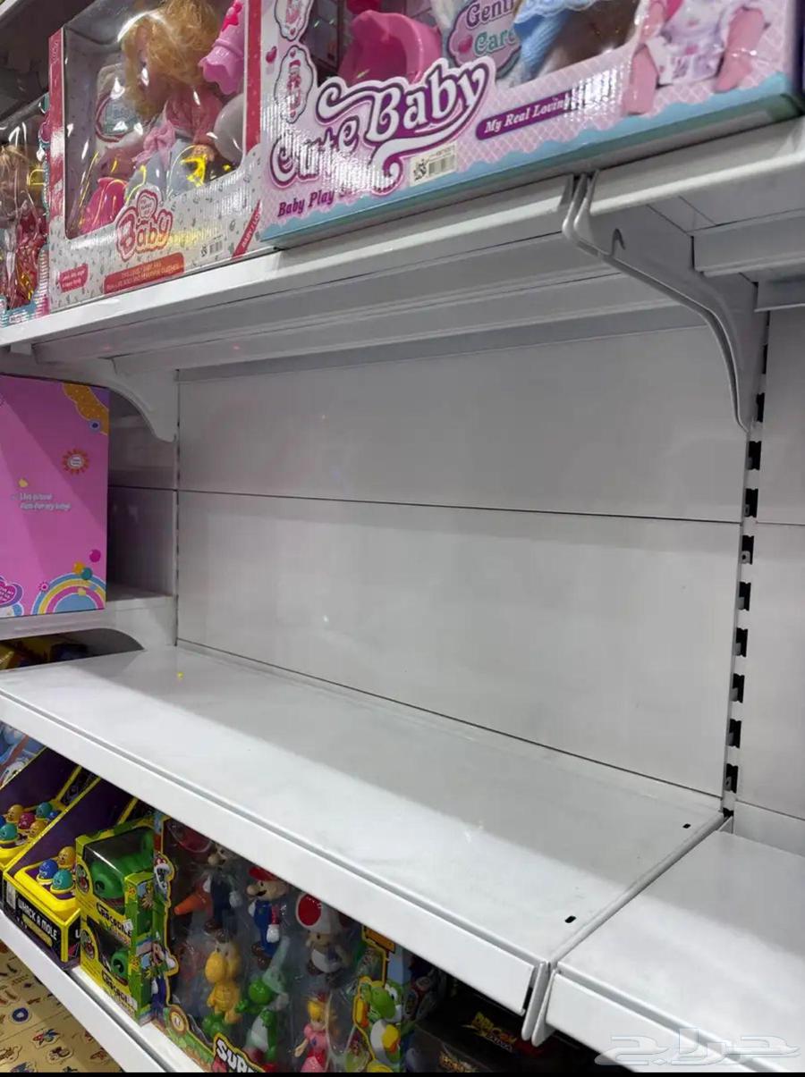 Almost new display shelves for grocery stores and commercial shops, approximately twenty meters64476656952066111