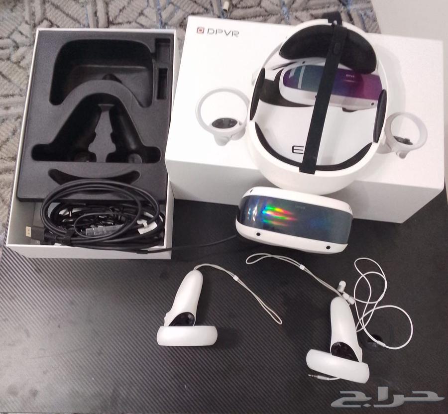 E4 Virtual Reality Headset, No Flaws, Still New64477644854658111