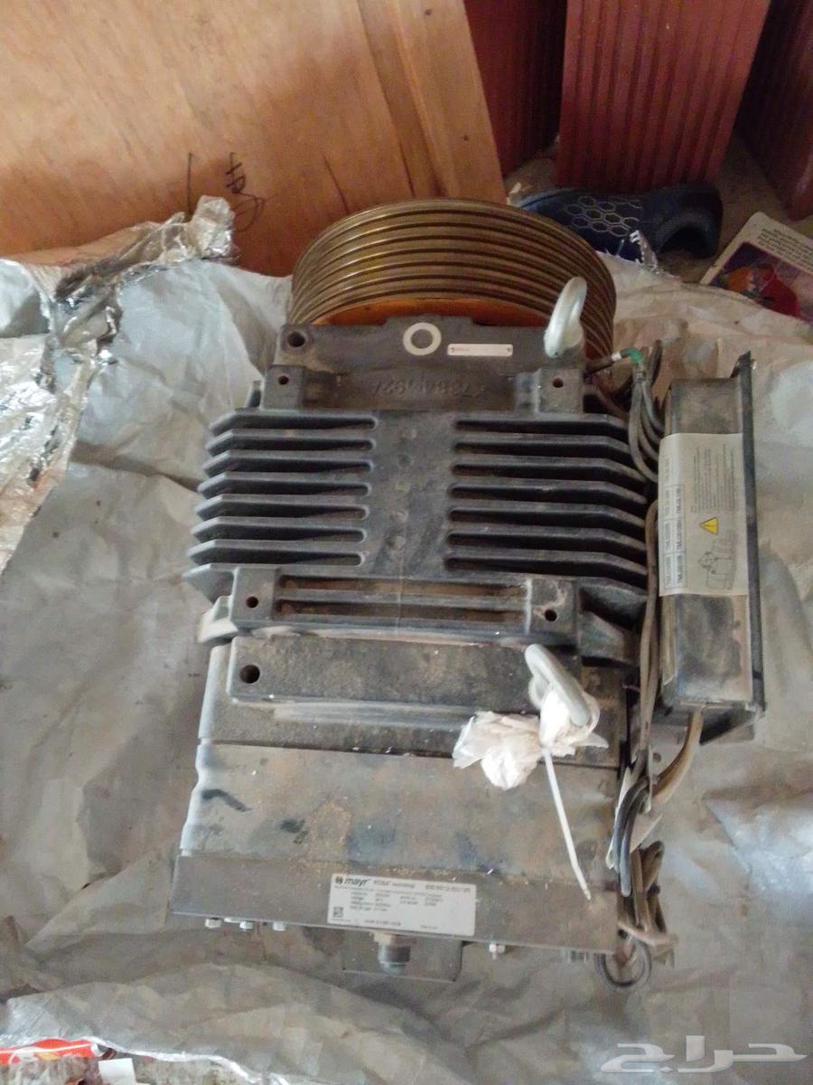 Elevator machine, new and unused, and new spare parts64472967650307113