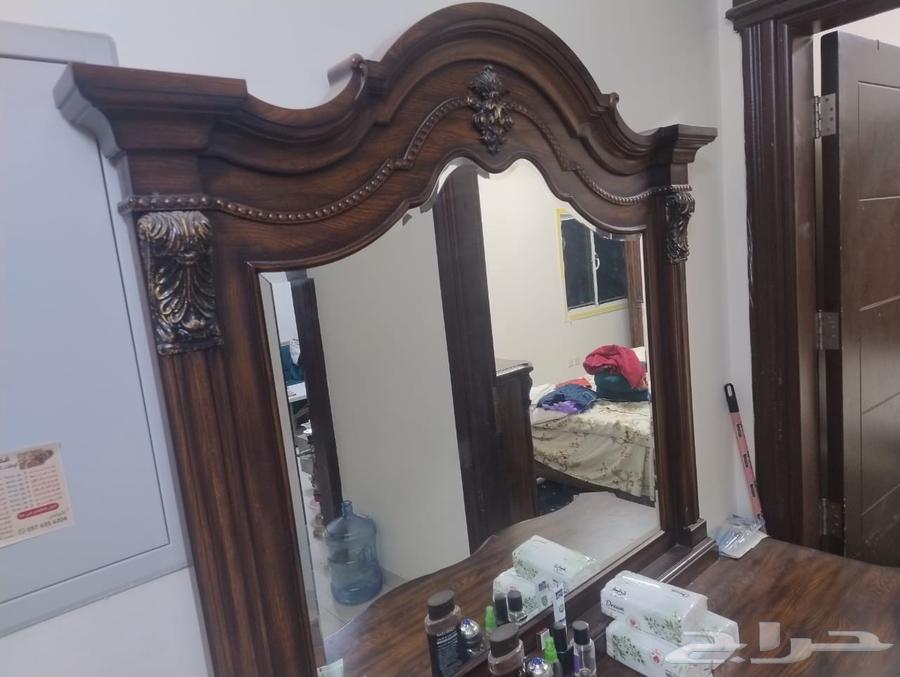 غرفة نوم وطنية بحالة ممتازة64478252208771111