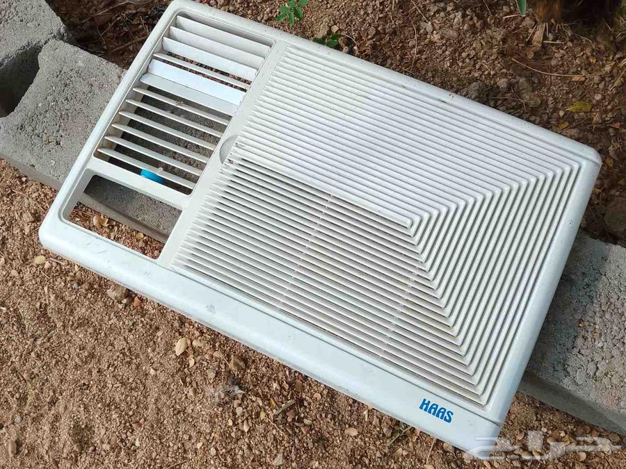 Hello, there are 2 brand new air conditioners, reason for sale is moving from an apartment64476503007617110