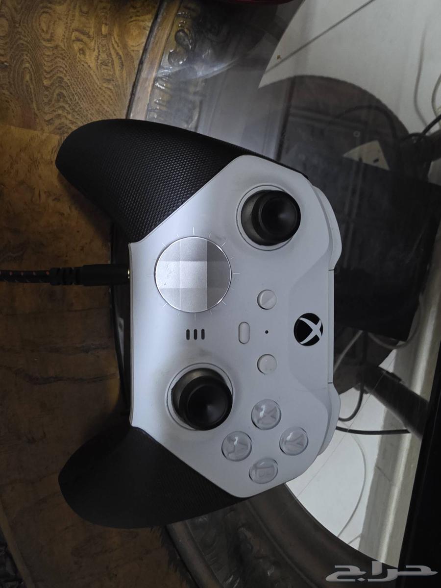 For sale Xbox Series X with Elite controller and HyperCloud 3 headset64478087277058111