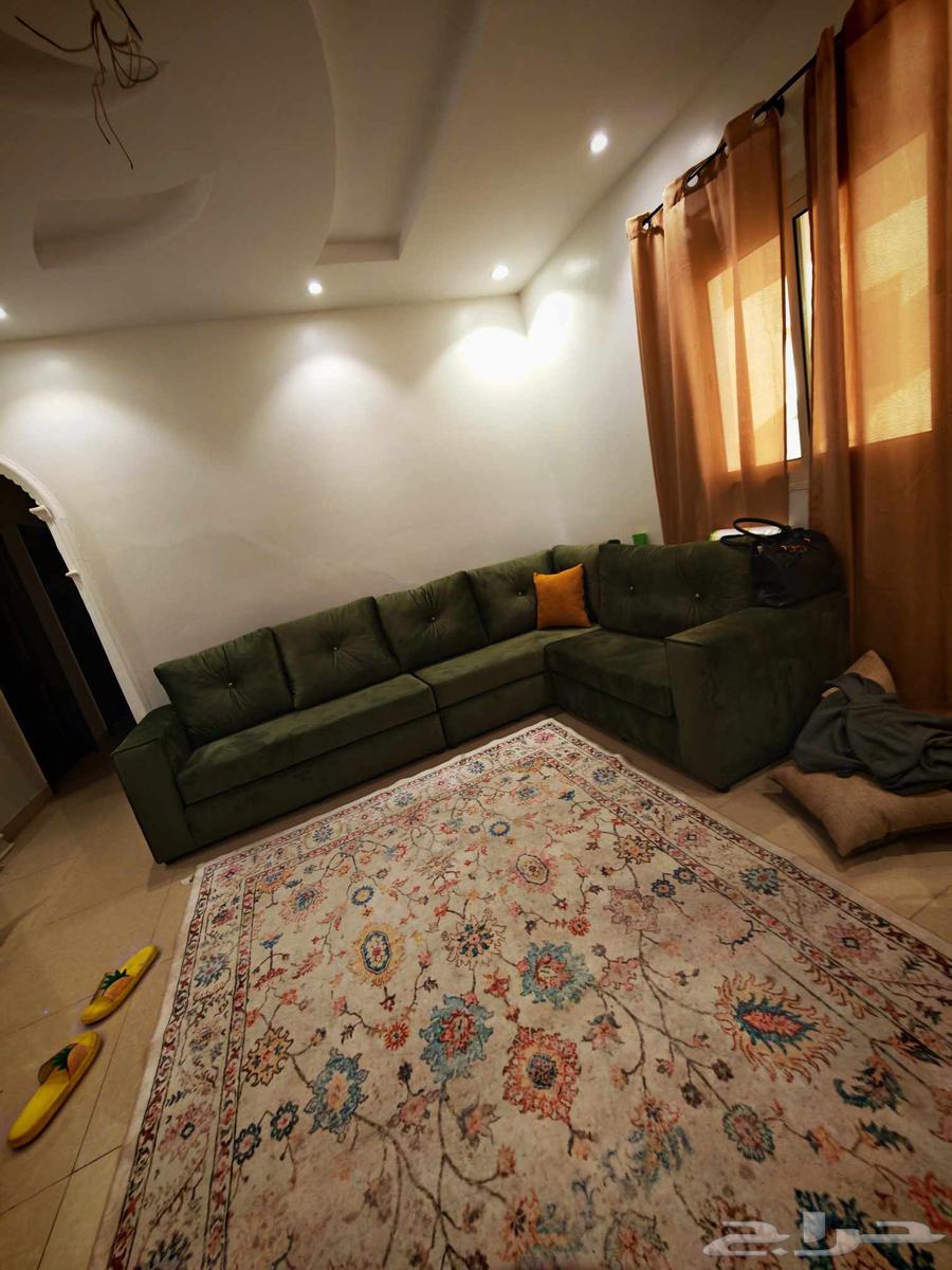 كنب جديد حرف L للبيع. السعر قابل للتفاوض..64477046711554111