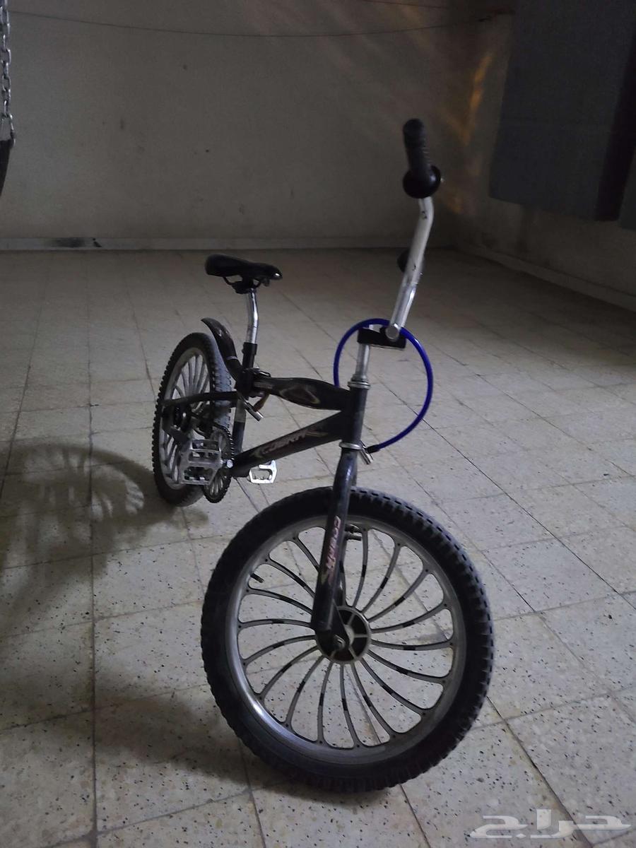 سيكل مقاس 20 أسود نظيف جدا64476699117059110