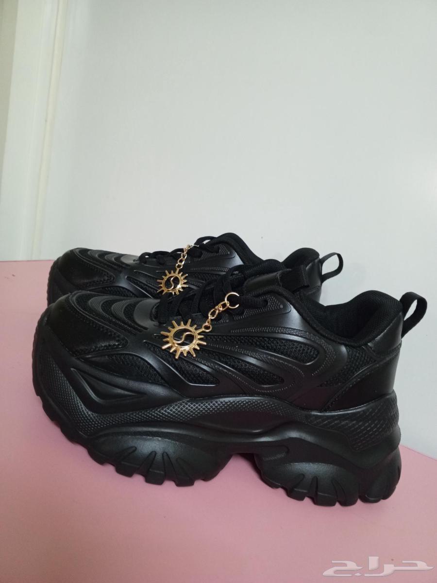 حذاء رياضي نسائي بارتفاع 7 سم مع زخارف64473512840449110