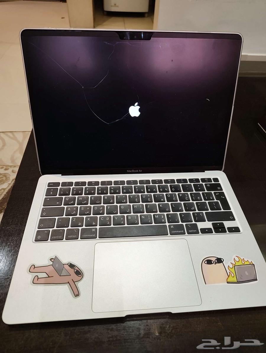 Mak Book Air64475861771395111