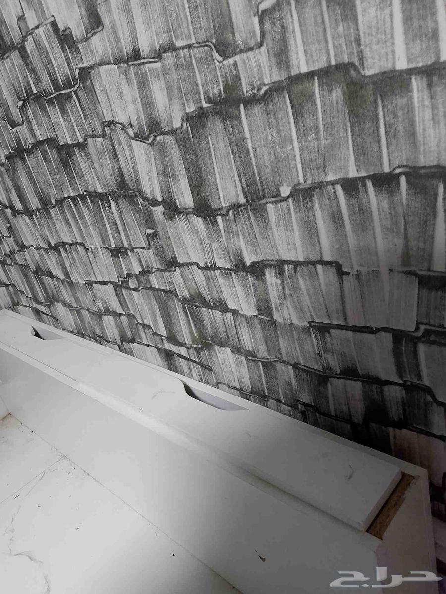 Mirrors and Table64477921917697111