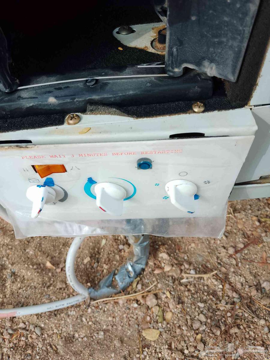 Hello, there are 2 brand new air conditioners, reason for sale is moving from an apartment64476503007617114