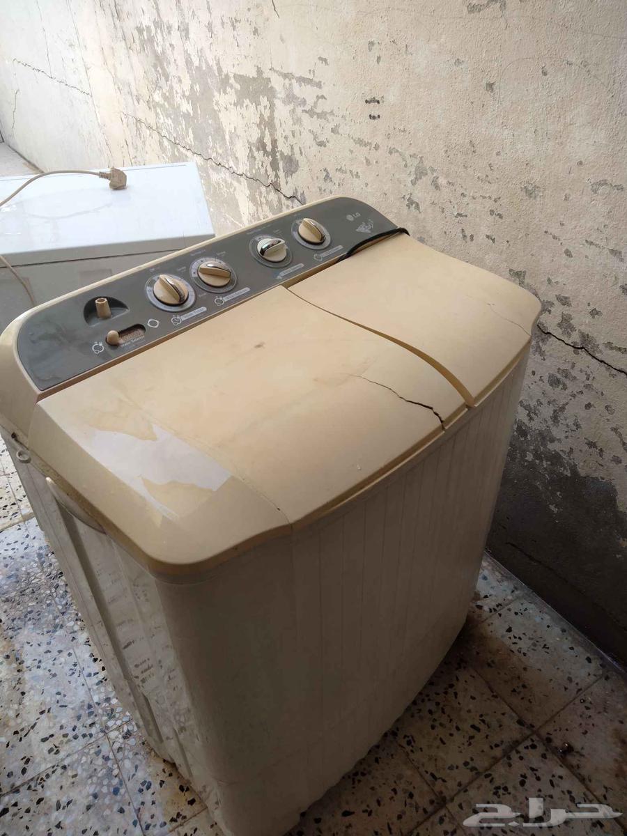 Automatic washing machine, regular washing machine, and wheelchair64473806044673113