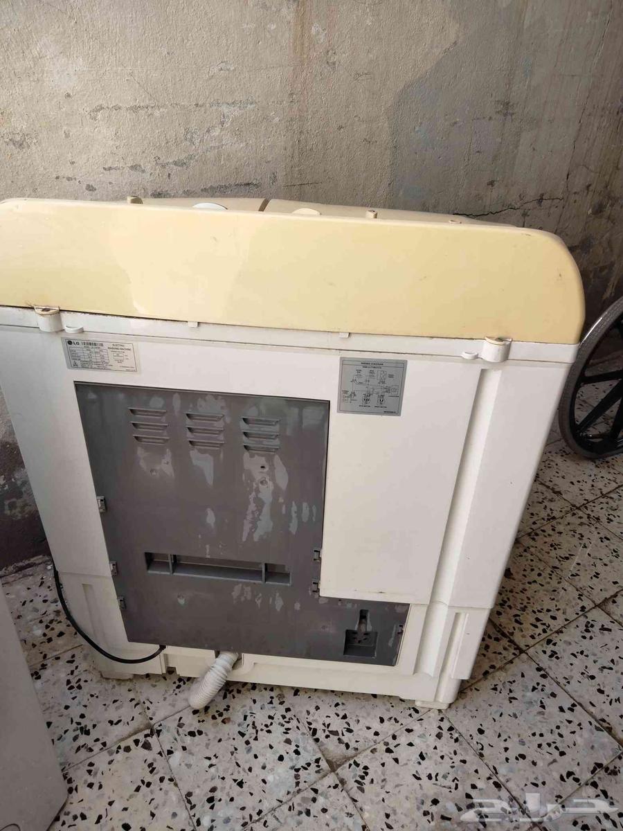 Automatic washing machine, regular washing machine, and wheelchair64473806044673112