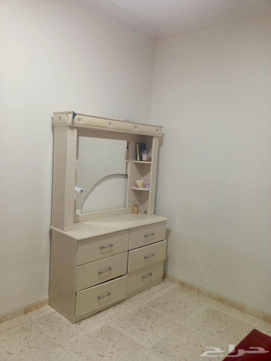 غرفه نوم لاتعاني من خدوش64478512306051111