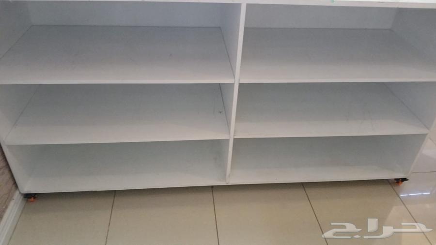 طاولات عرض يستخدم لي اكثر من استخدام حاله جيده جدآ64472228319107111