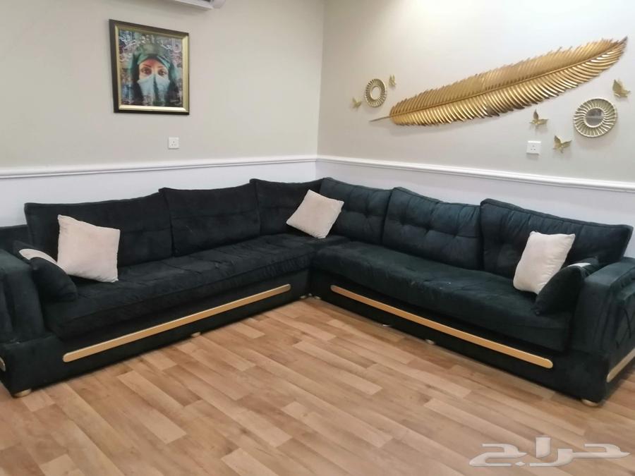 كنب صاله مع طاولة وسجاد64473275899393112