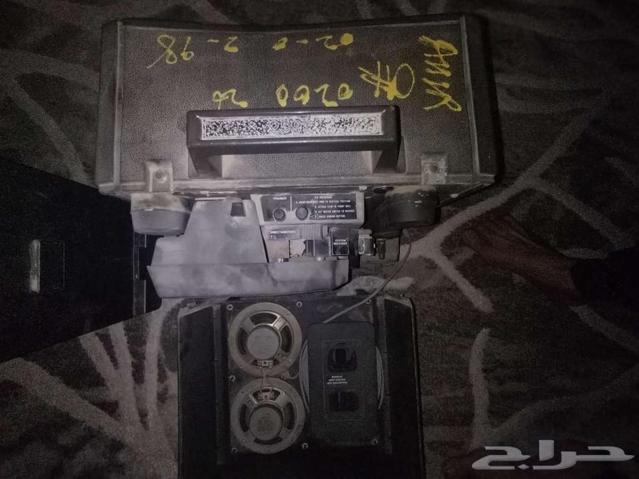 Old cinema and projector in good working condition64473177289986114