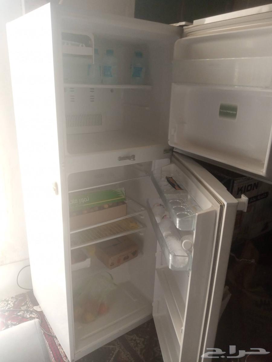 Semi-new used refrigerator, clean, contact only serious buyers64471760455425111