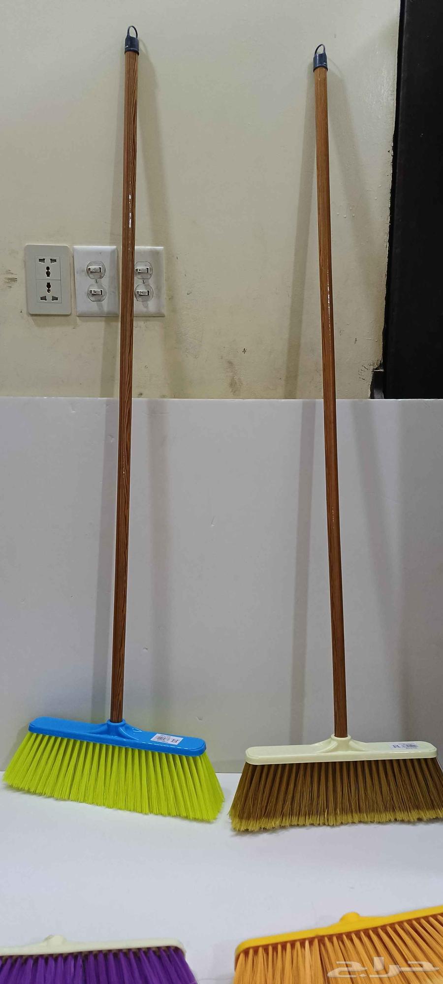 Soft brooms, price per piece 5, lowest prices64478306806147112