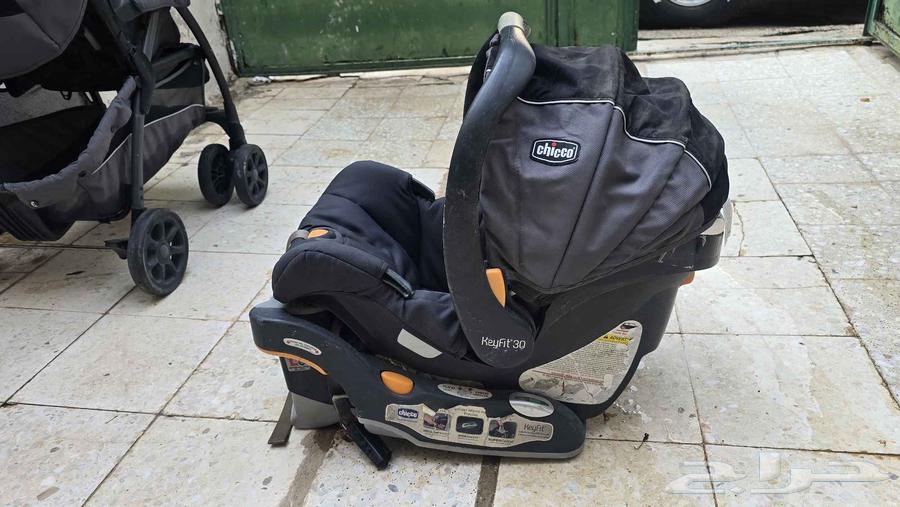 عربة أطفال شيكو chicco و حامل سيارة للأطفال من شركة شيكو64475612044291113