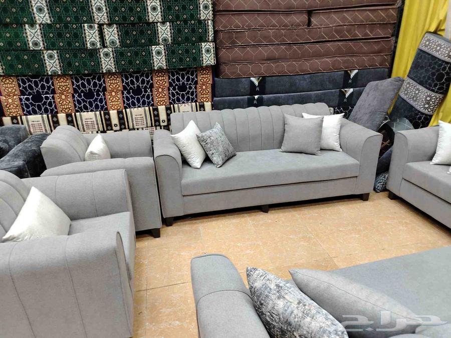 Ready-made sets on offer at a reduced price of only 120064478512323843111