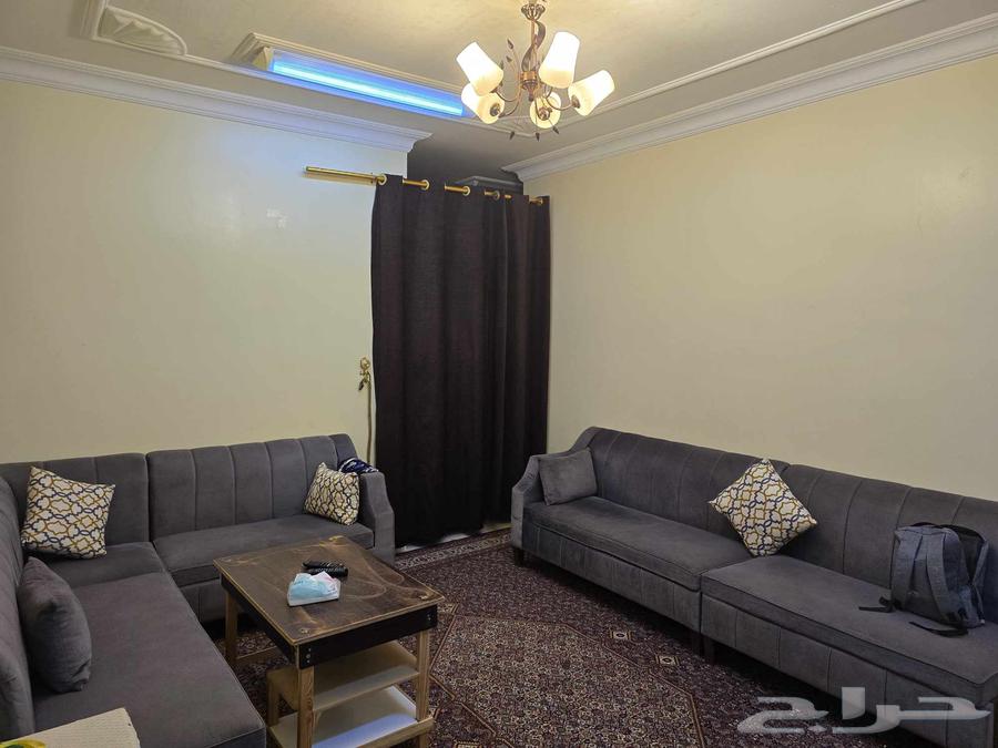 مجلس استعمال نظيف مكون من 5 قطع ب600 ريال64473709607042110