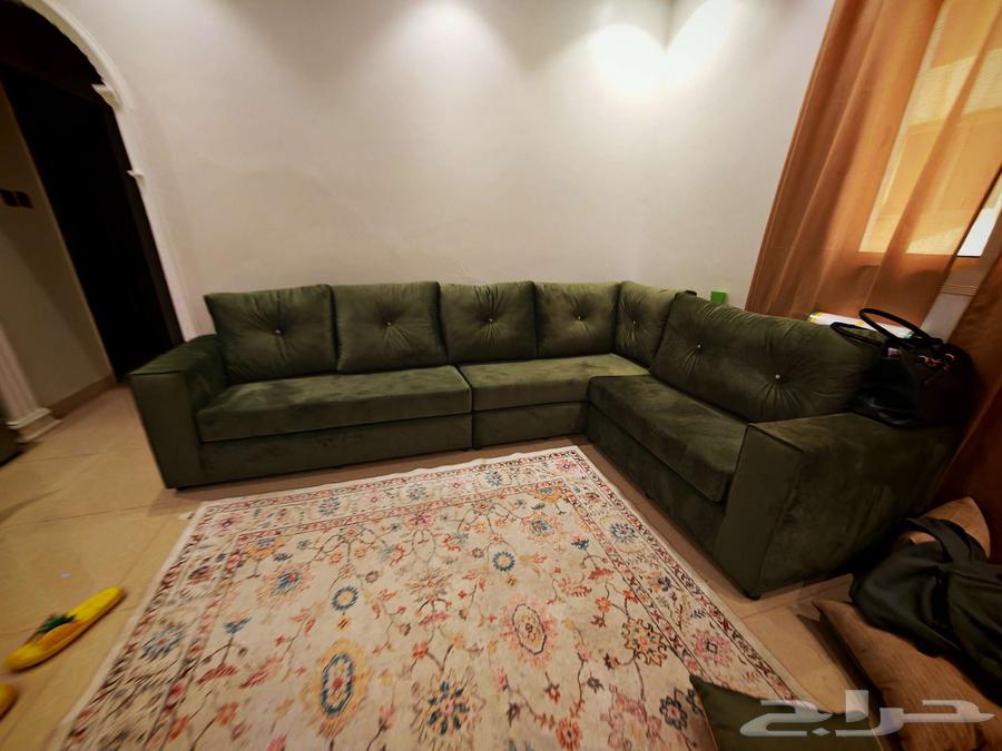 كنب جديد حرف L للبيع. السعر قابل للتفاوض..64477046711554110