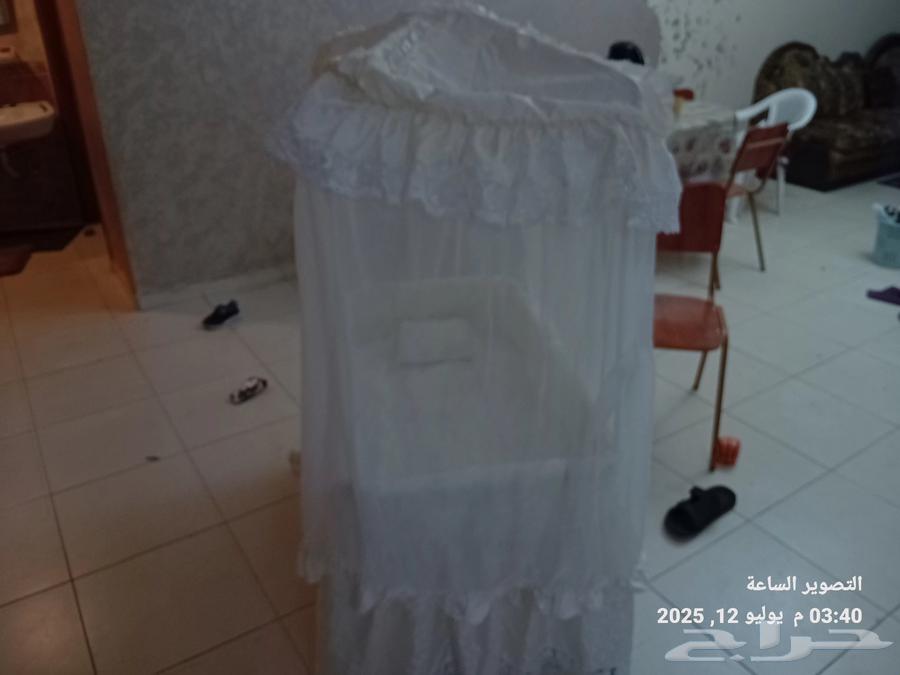 سرير للبيع64475875555715112