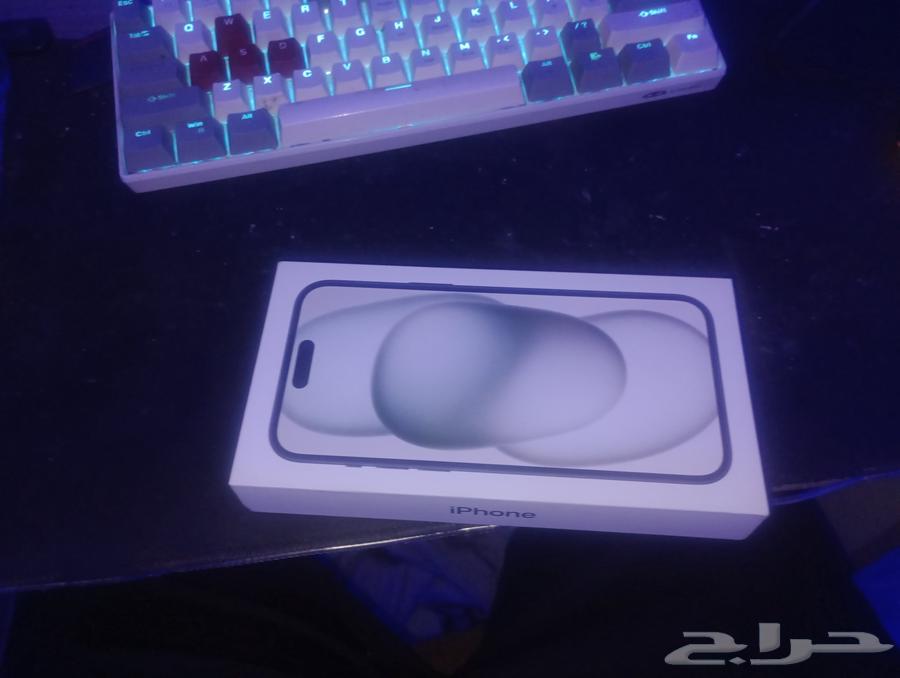 iPhone 15 with box64477018968450110