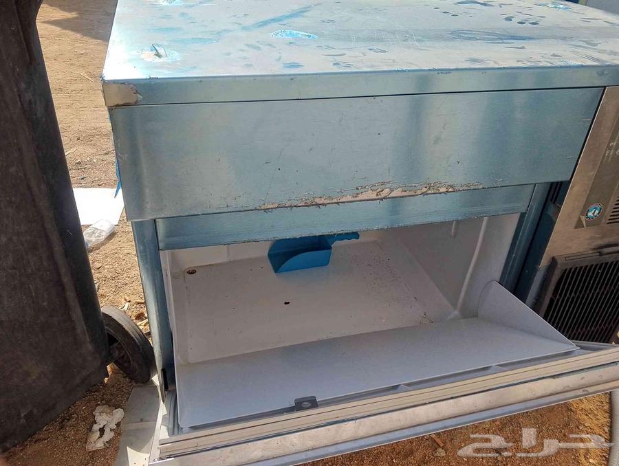 ثلاجه عرض و ماكينة ثلج و دولاب أرفف استيل64473373953411112