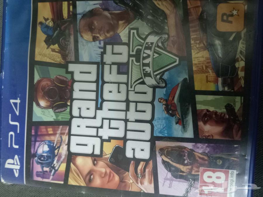 بلايستيشن 4 مع اشرطه سوني 4 السعر على الخاص مساحه السوني 80064477686037506111