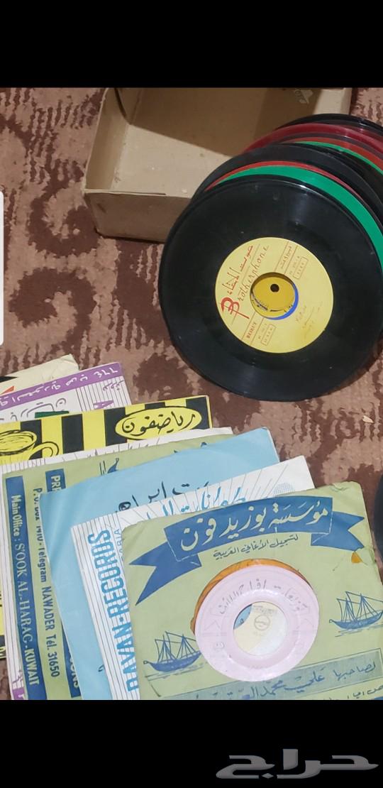للبيع اسطوانات فونوغراف قديمة اثرية64475321702402110