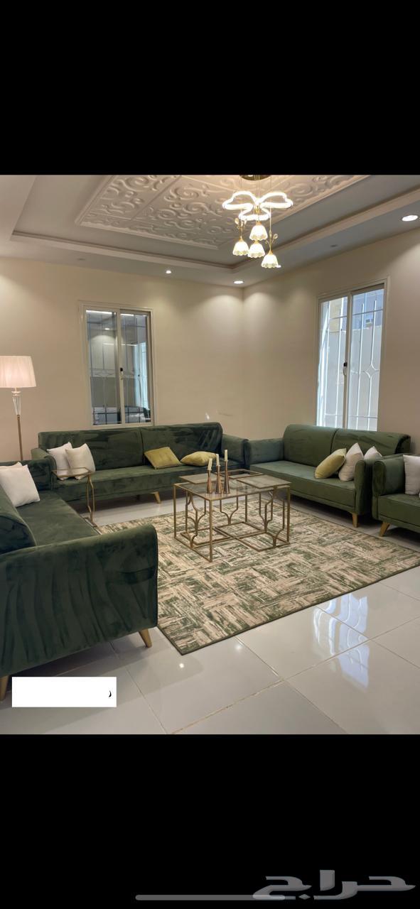 كنب مجلس شبه جديد للبيع بسبب النقل64475239478785110