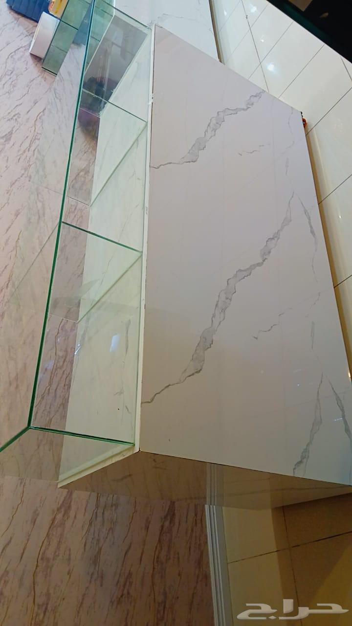 طاولات عرض يستخدم لي اكثر من استخدام حاله جيده جدآ64472228319107112